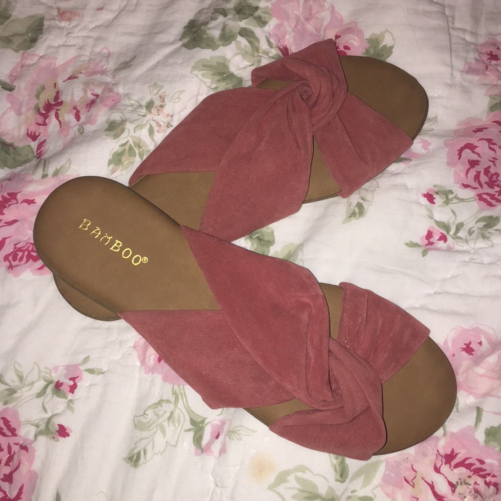 Bamboo Sandals in Mauve